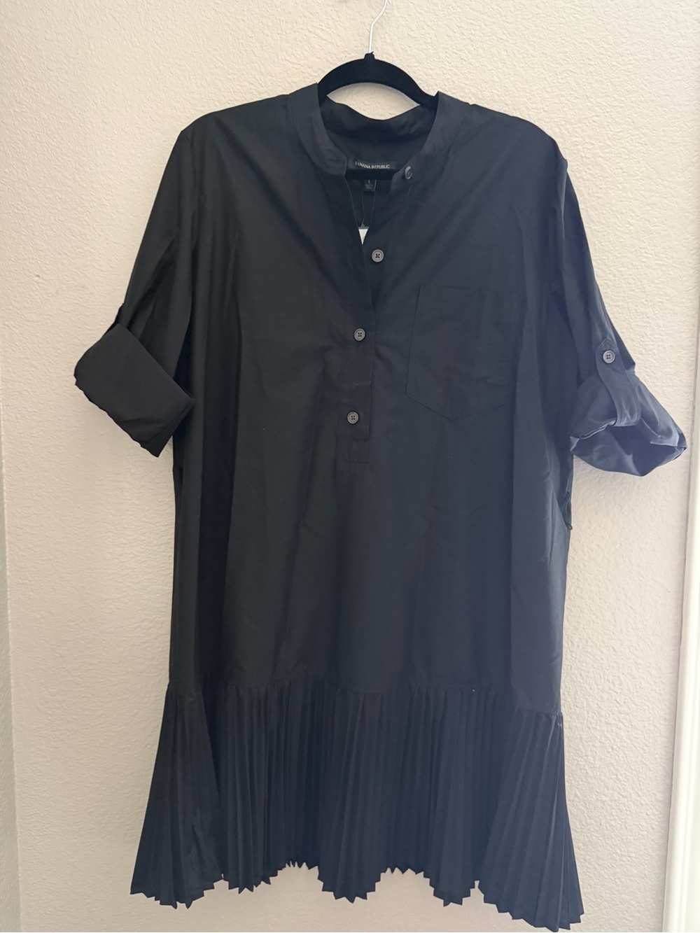 Banana Republic Black Pleated-Hem Roll-Tab Button-Down Shirt Dress